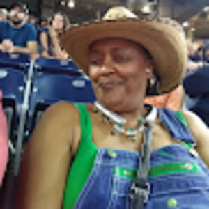 Meet your Posher, Kim